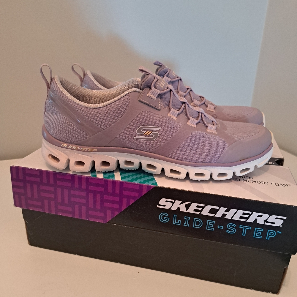Skechers Light Purple Glide-Step Sneakers